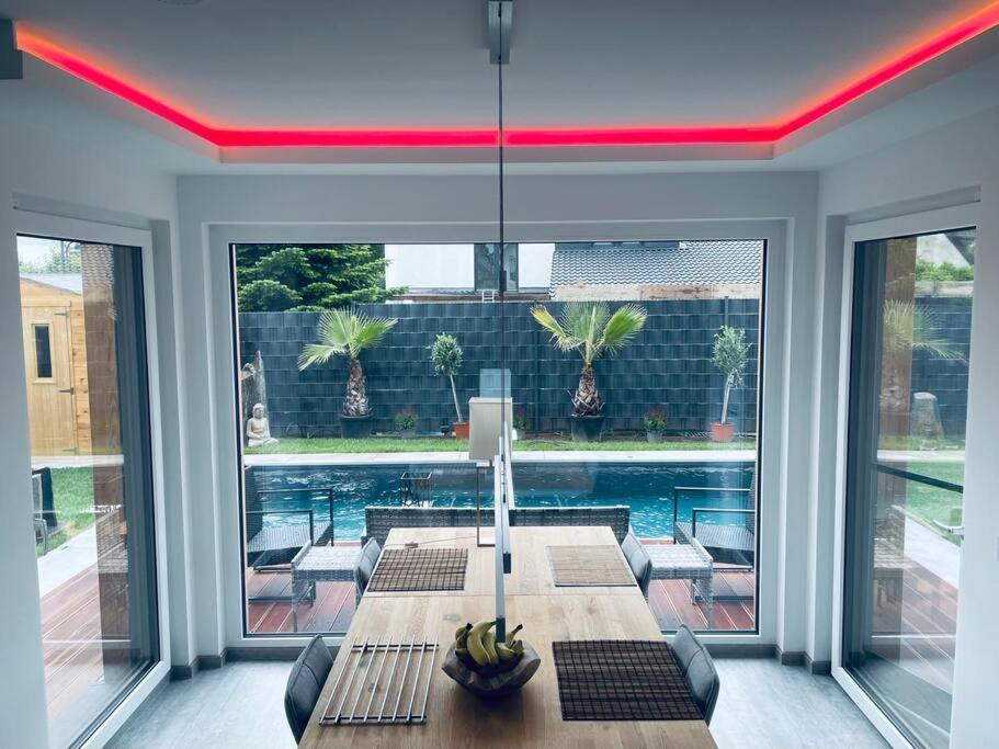 Villa Dreamy Vibes Mit Privatem Pool & Rheinblick Нідеркассель Екстер'єр фото